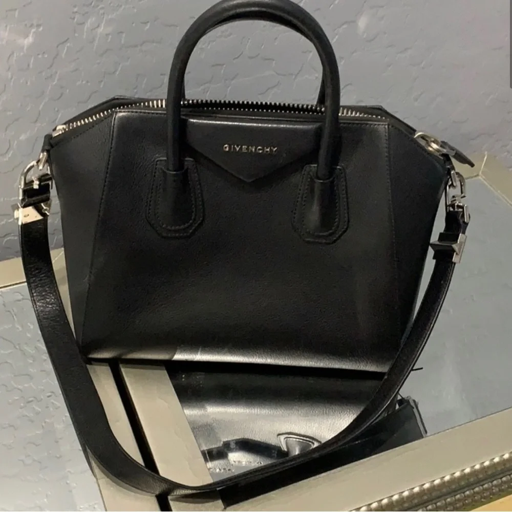 Givenchy bag - Picture 2 of 9